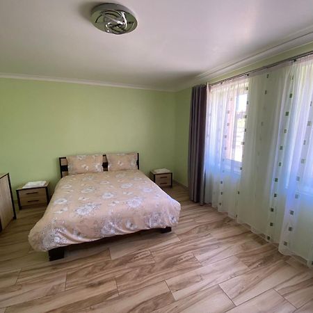 Transilvania Rent Хунедоара Экстерьер фото