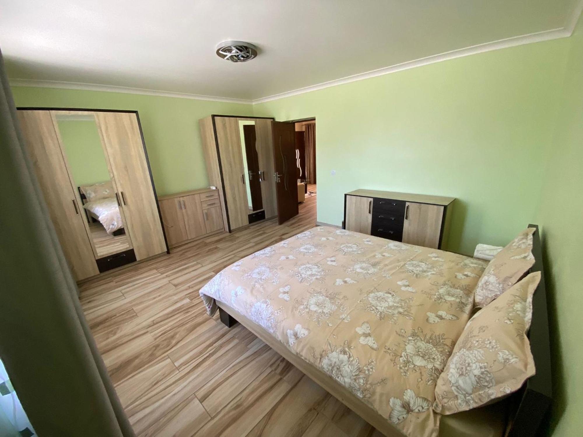 Transilvania Rent Хунедоара Экстерьер фото