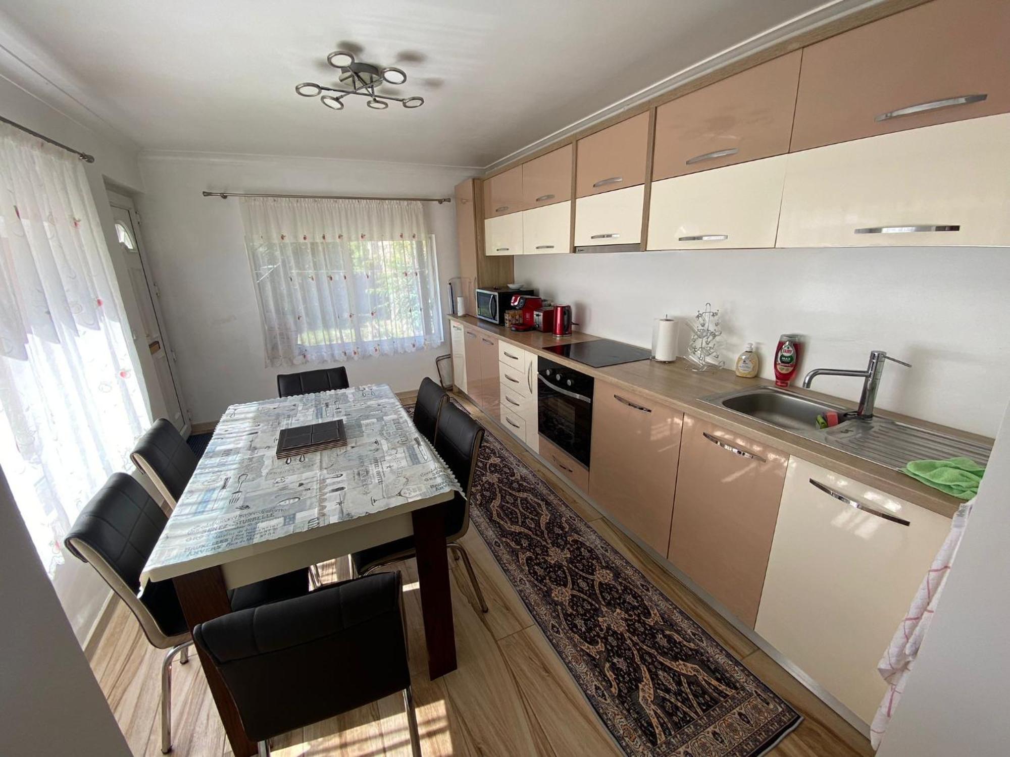 Transilvania Rent Хунедоара Экстерьер фото